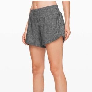 Like New, Lululemon Track That Mid-Rise Short 5" Grey, SZ 4